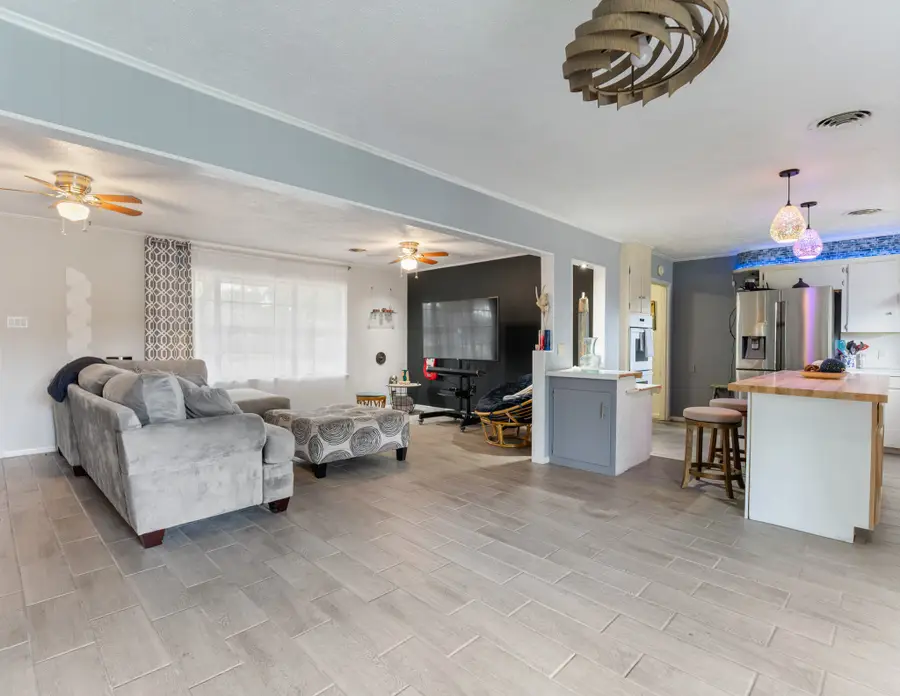 208 Lindsey Avenue, Bay City, TX 77414 - #3