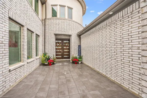 13807 Dorado Pointe Drive, Cypress, TX 77433