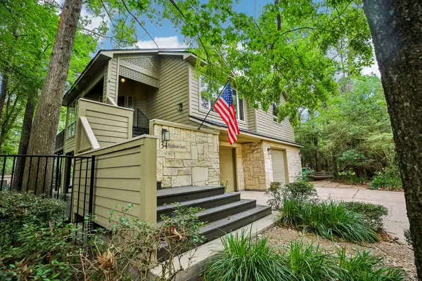 34 Highbush Court, The Woodlands, TX 77381
