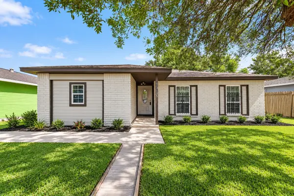 4845 E Ridge Creek Drive, Houston, TX 77053