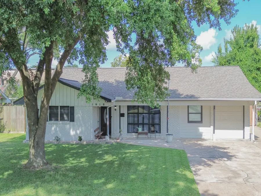 1619 Shadow Bend Drive, Houston, TX 77043 - #3
