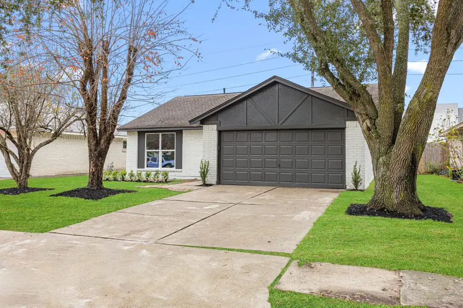 3515 Claverton Drive, Houston, TX 77066 - Image #2