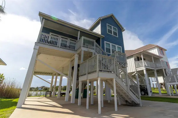 809 Todville Road, Seabrook, TX 77586