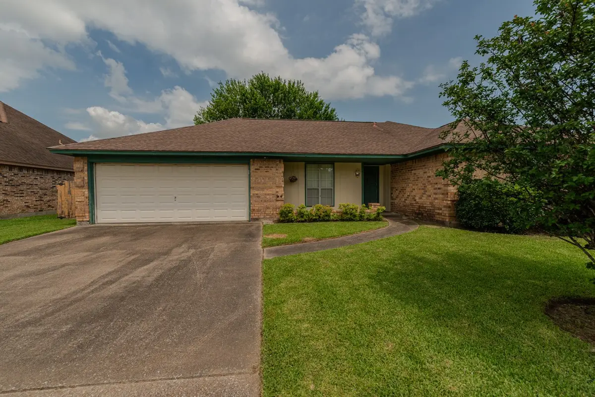 2734 13th St, Port Neches, TX 77651 - #1