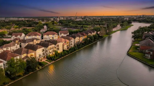 1014 Old Oyster Trail, Sugar Land, TX 77478