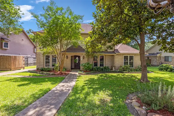 19611 Suncove Lane, Houston, TX 77346