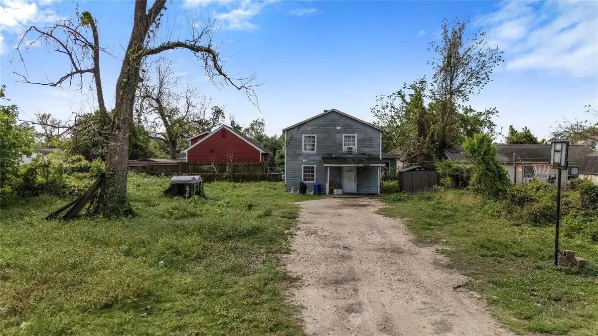 1104 Charnwood Street, Houston, TX 77022 - Image #1