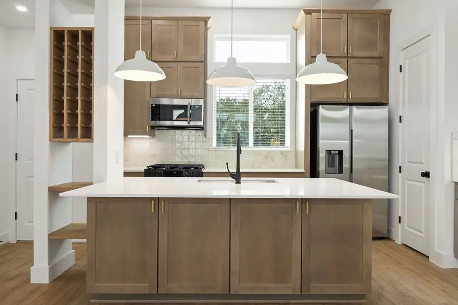 2121C Hoskins Drive, Houston, TX 77080 - Image #3