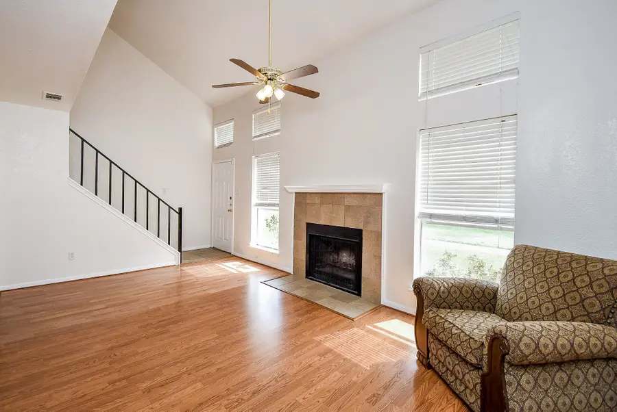 3007 Creekview Drive, Missouri City, TX 77459 - #2