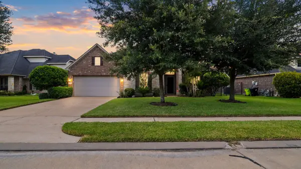 7935 Lake Commons Drive, Rosenberg, TX 77469