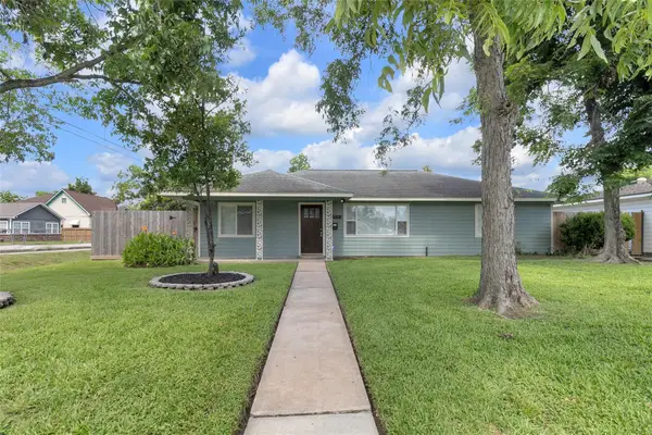 2934 Robertson Street, Houston, TX 77009