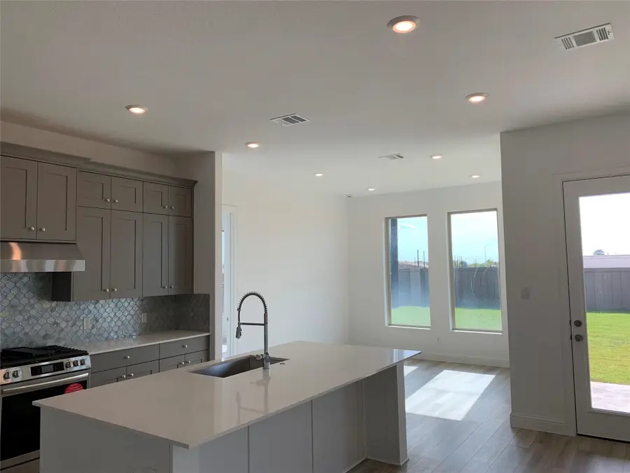 30946 Vintage Creek Lane, Fulshear, TX 77441 - Image #3