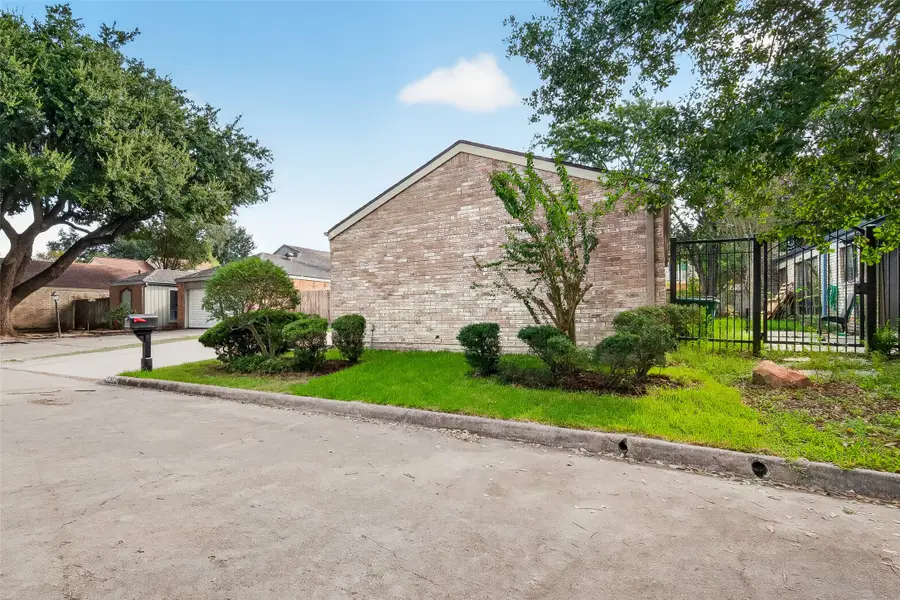 2939 Ashford Trail Drive, Houston, TX 77082 - #3