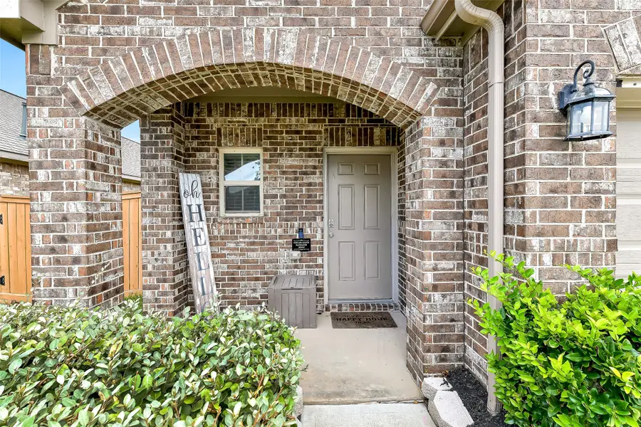 1845 Acklen Run Drive, Rosharon, TX 77583 - Image #2