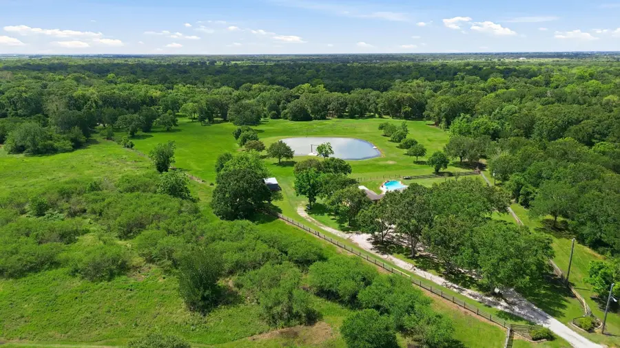 1711 Eagle Nest Acres Drive, Wallis, TX 77485 - #3