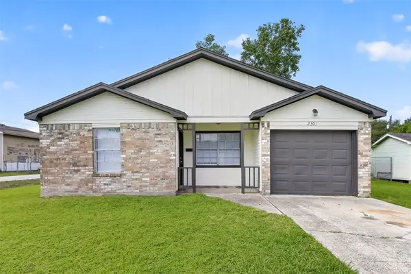 2301 7th Avenue N, Texas City, TX 77590