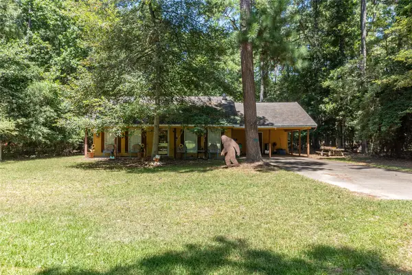 1104 Pine, Village Mills, TX 77663