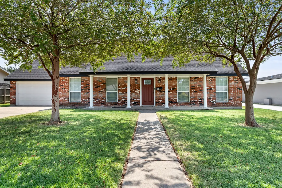 2707 Memphis Avenue, Nederland, TX 77627 - #1