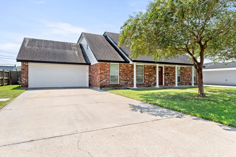 2707 Memphis Avenue, Nederland, TX 77627 - #2
