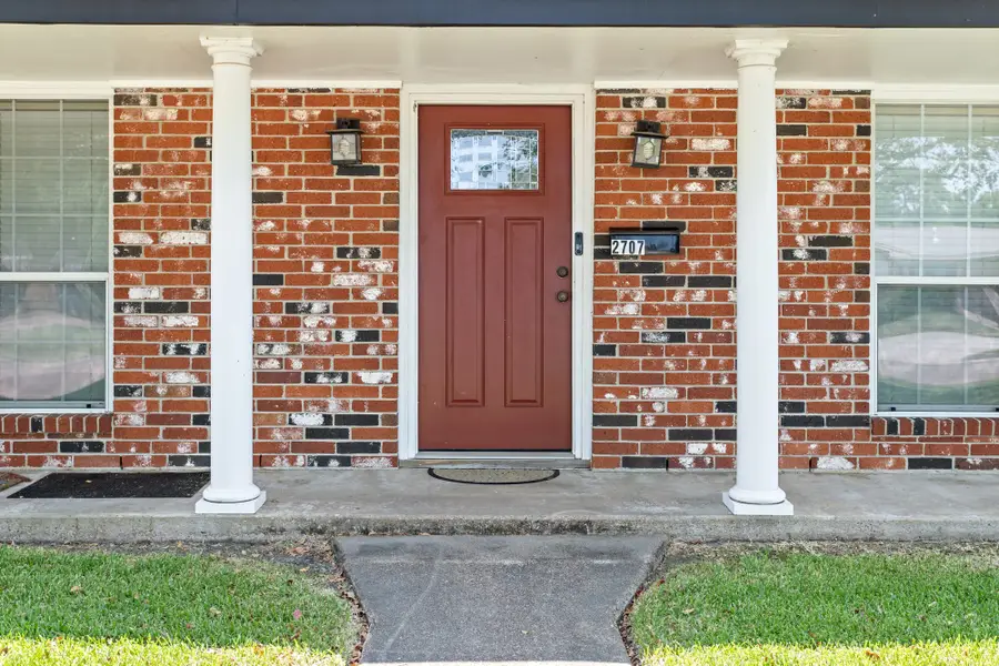 2707 Memphis Avenue, Nederland, TX 77627 - #3