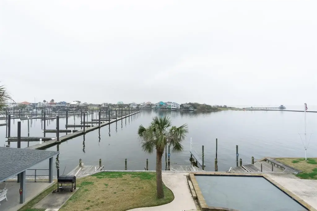 580 Pleasure Island Boulevard #207, Port Arthur, TX 77640 - #1