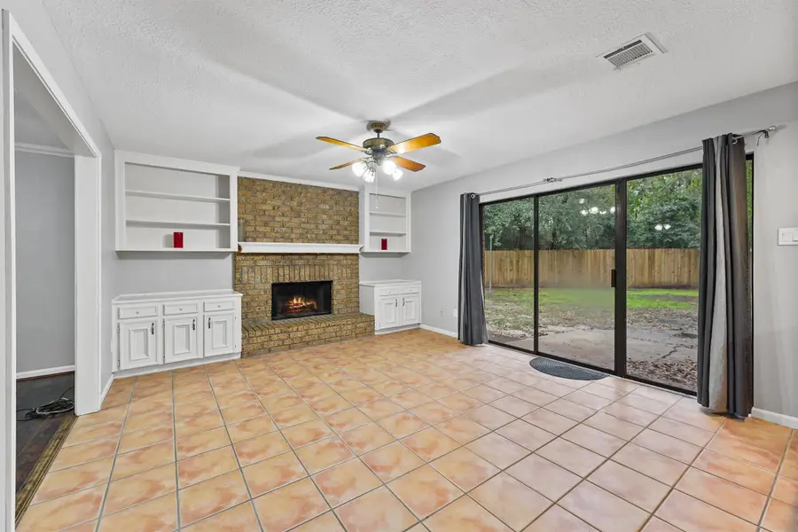 3702 Ember Spring Drive, Houston, TX 77339 - Image #3