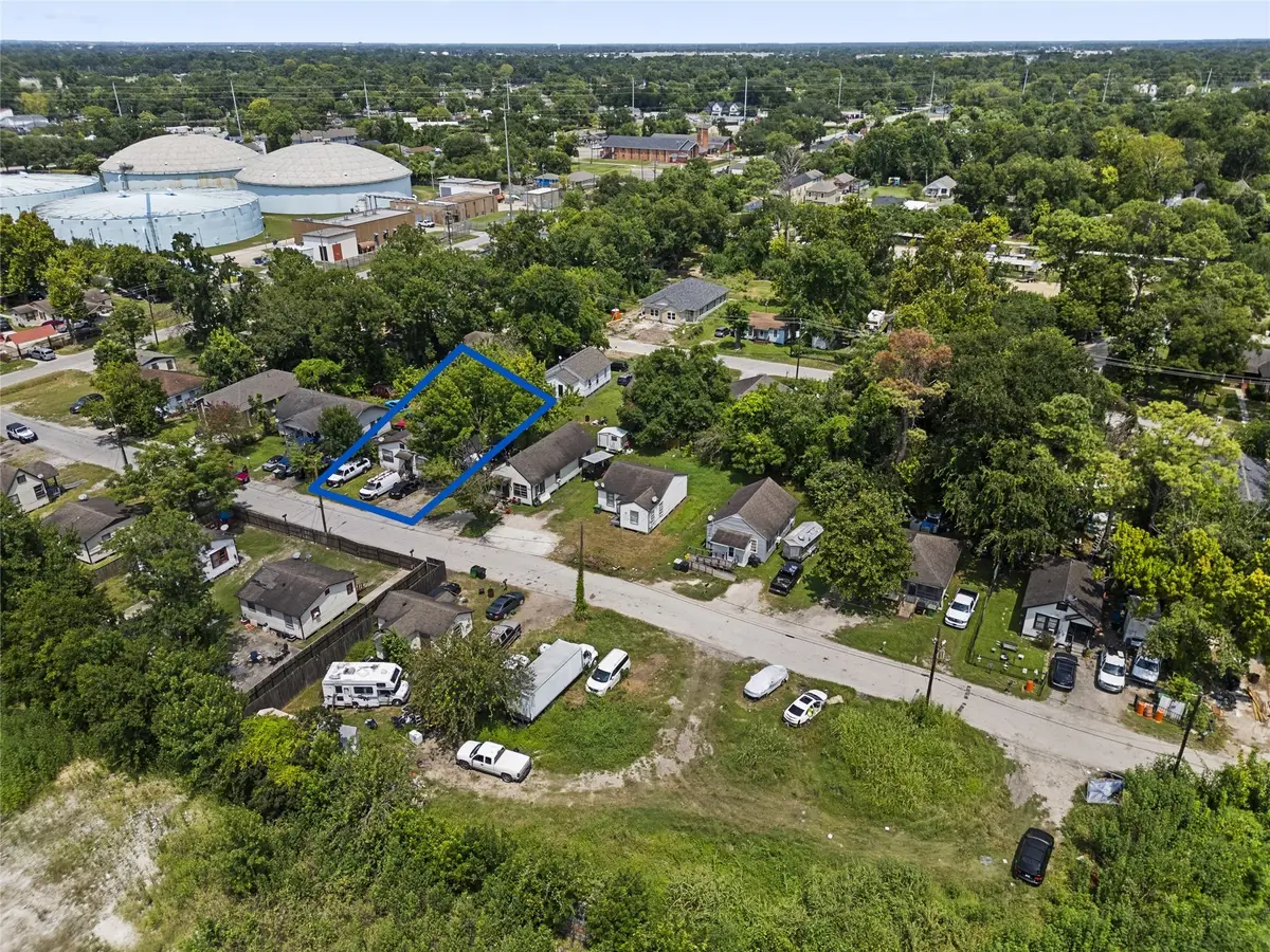 7332 Parkes Street, Houston, TX 77088 - Image #1