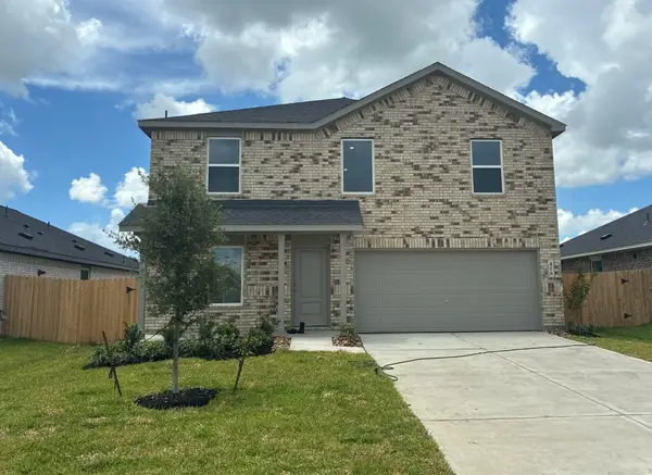 200 Bennett Street, Angleton, TX 77515
