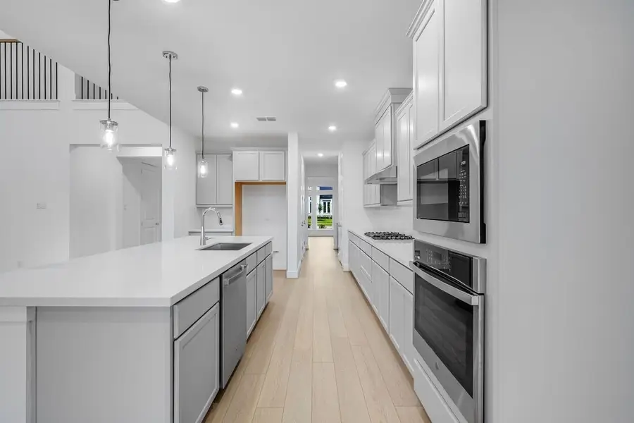 2124 Lila Sky Lane, Friendswood, TX 77546 - Image #3