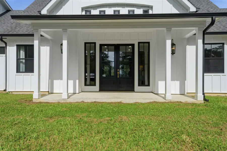 155 Oetken E, Anahuac, TX 77514 - #3