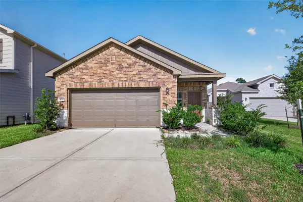16737 Oak Bough Drive, Conroe, TX 77302