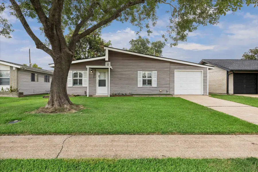 3807 Ramsey Drive, Pasadena, TX 77503 - #3