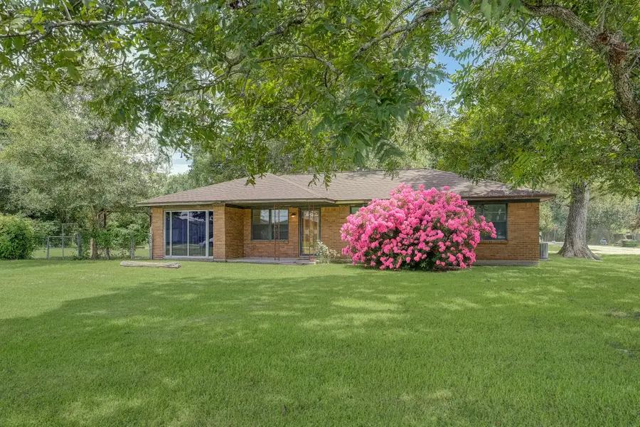 101 Oak Street, Dayton, TX 77535 - #3