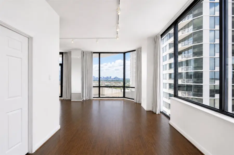 14 Greenway Plaza #19P, Houston, TX 77046 - #3