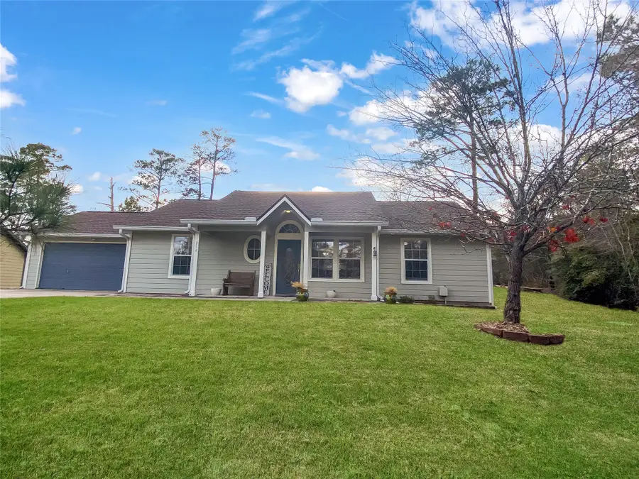 254 E Sunset Drive, Onalaska, TX 77360 - #2
