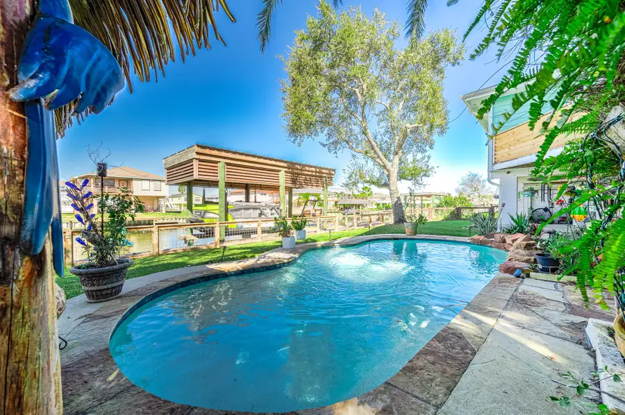 325 Ling Street, Bayou Vista, TX 77563 - #3