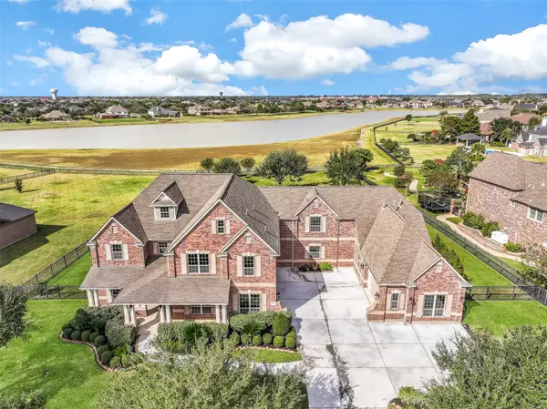 3914 Lake Star Drive, League City, TX 77573