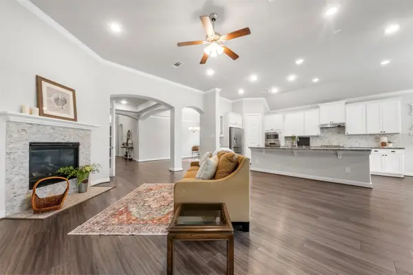 2112 Nogalas Lane, League City, TX 77573