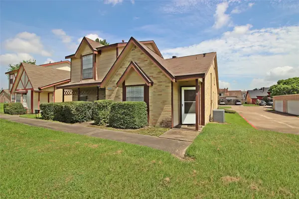2041 Country Village Boulevard #A, Humble, TX 77338