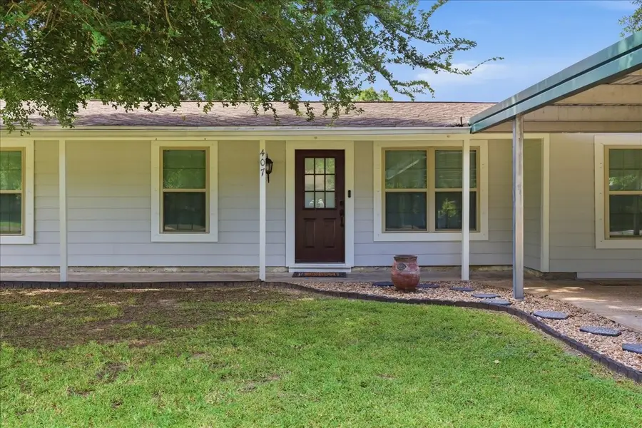 407 Cypress Avenue, Winnie, TX 77665 - #3