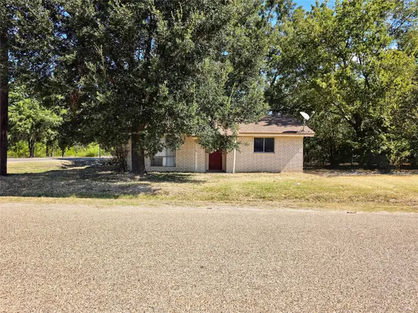 111 S Harvey House Road, Somerville, TX 77879