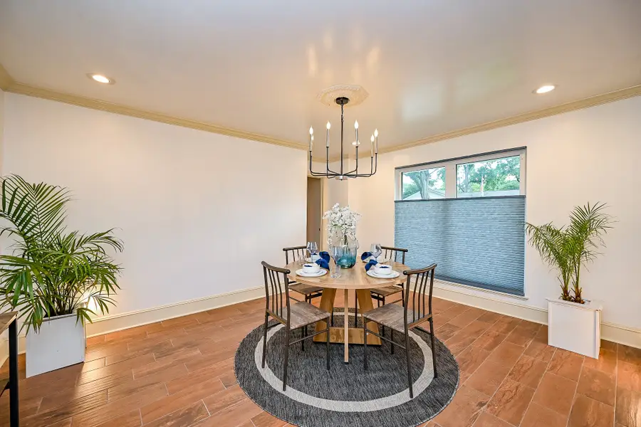 10346 Carlow Lane, La Porte, TX 77571 - Image #2