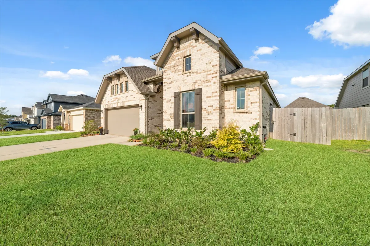 18735 Creek Falls Lane, Magnolia, TX 77355 - Image #1