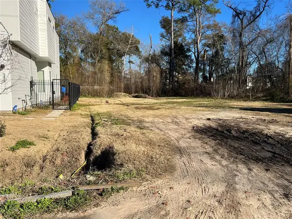 5802 Burt Street, Houston, TX 77091