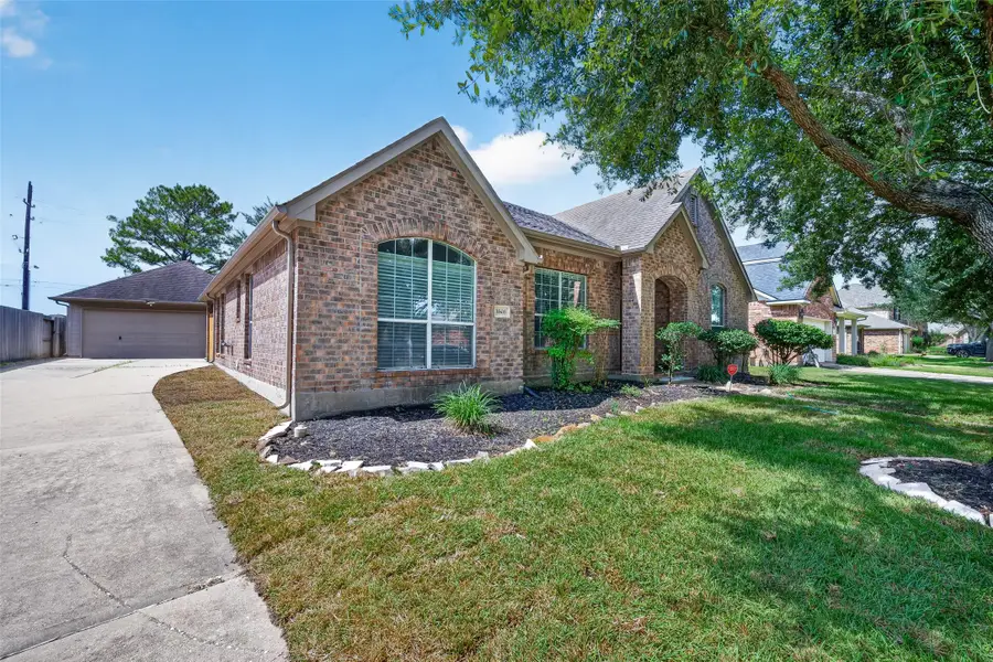 1608 Spring Glen Lane, Pearland, TX 77581 - #2