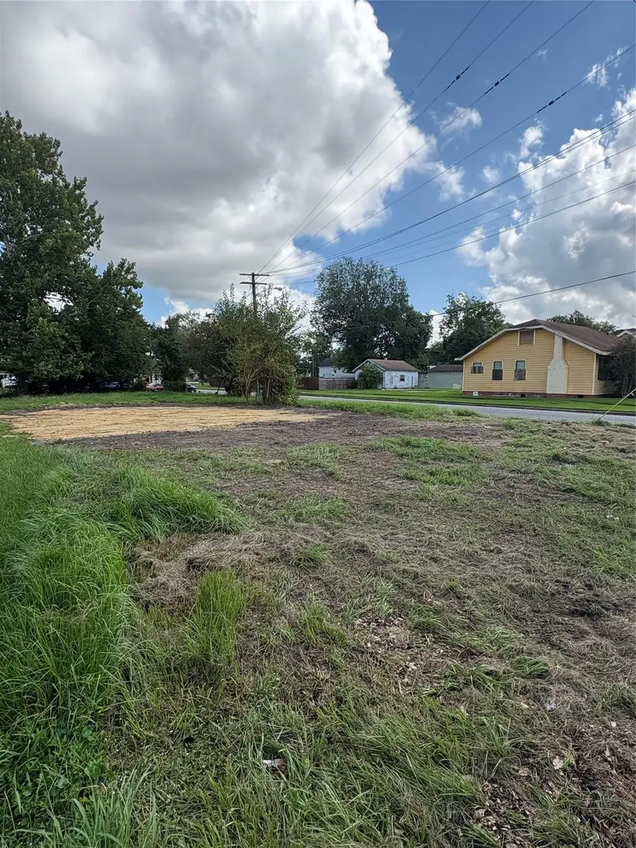 1408 Prairie Street, Beaumont, TX 77701 - #2