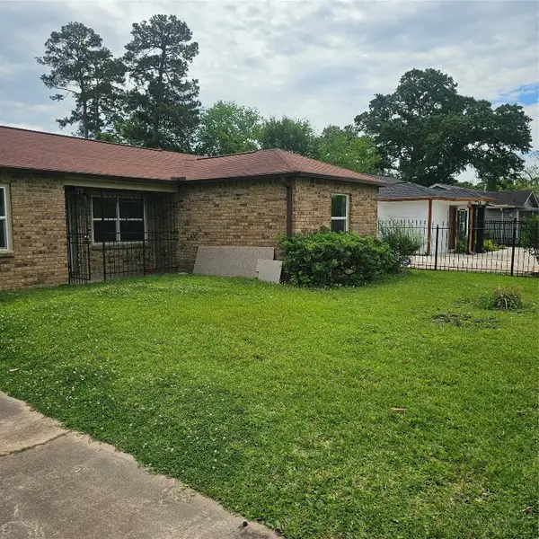 10426 Onslow Street, Houston, TX 77016