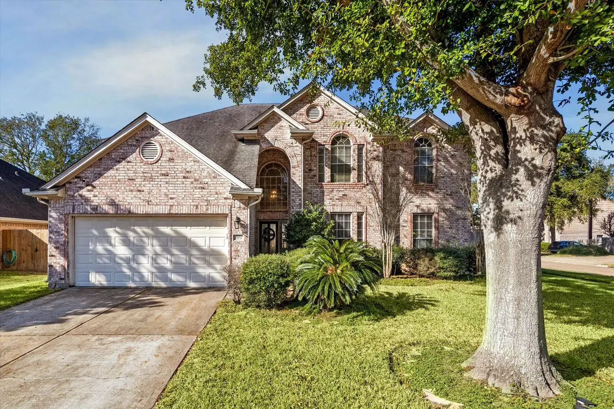 3802 Mission Valley Drive, Missouri City, TX 77459 - #1