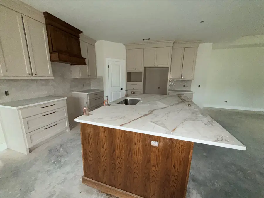 438 Old Wharton Road, East Bernard, TX 77435 - Image #3