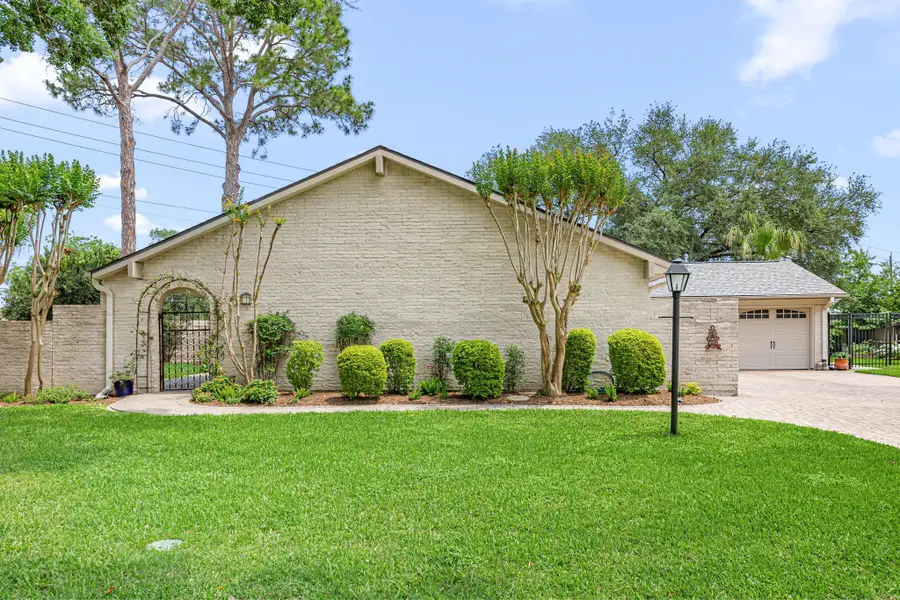 3110 Lynbrook Court, Sugar Land, TX 77478 - #2
